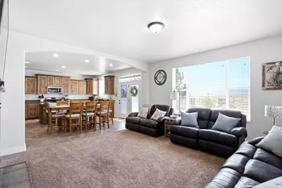 7145 N Ridge Rd W, Lake Point, UT 84074 - Photo 9