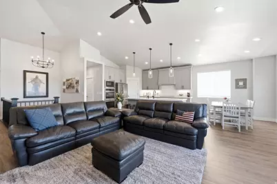 3051 W 725 N, Layton, UT 84041 - Photo 7
