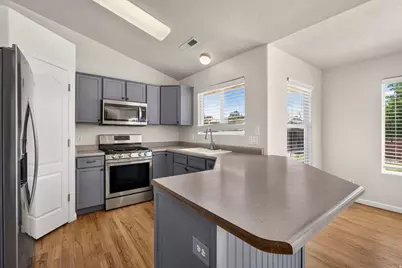 1804 N 2500 W, Saint George, UT 84770 - Photo 9