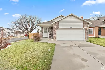 2143 E Alta Cove Cir, Sandy, UT 84093 - Photo 3