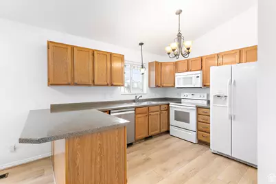 2143 E Alta Cove Cir, Sandy, UT 84093 - Photo 11