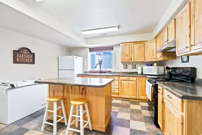 1557 E 2100 N, North Logan, UT 84341 - Photo 27