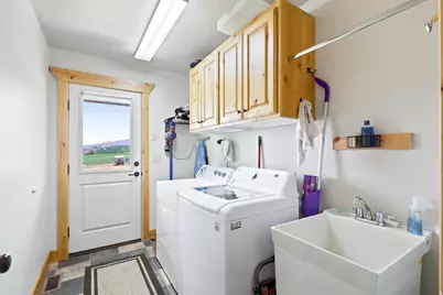 1557 E 2100 N, North Logan, UT 84341 - Photo 21