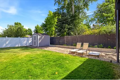 446 N 100 E, Kaysville, UT 84037 - Photo 17