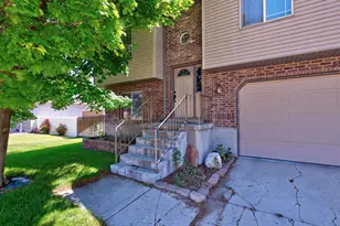 5529 S Harvey Heights, Taylorsville, UT 84118 - Photo 3