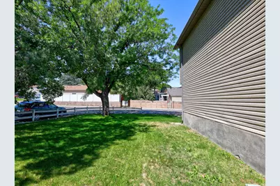 5529 S Harvey Hts, Taylorsville, UT 84129 - Photo 37