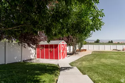 95 E 2800 S, Vernal, UT 84078 - Photo 13