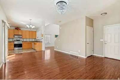 5037 W White Diamond Way, West Valley, UT 84120 - Photo 7