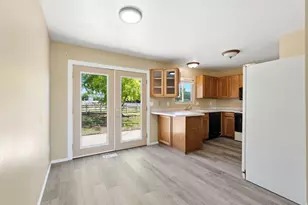 508 W 2700 S, Syracuse, UT 84075 - Photo 13