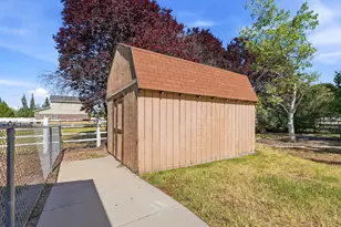 508 W 2700 S, Syracuse, UT 84075 - Photo 31