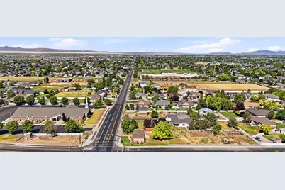 508 W 2700 S, Syracuse, UT 84075 - Photo 5