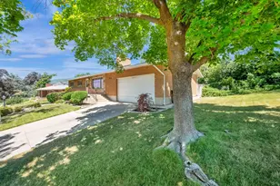 1783 S 500 E, Bountiful, UT 84010 - Photo 27