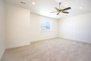 572 W 1775 N, Harrisville, UT 84404 - Photo 9