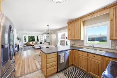 5 W 1000 S, Bountiful, UT 84010 - Photo 11