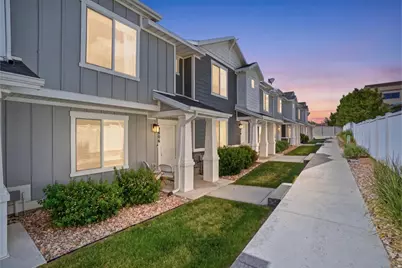 2806 N Fighting Falcon St, Layton, UT 84040 - Photo 3