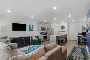 2806 N Fighting Falcon St, Layton, UT 84040 - Photo 9