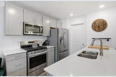 2806 N Fighting Falcon St, Layton, UT 84040 - Photo 11