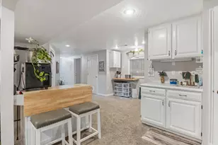 5558 S 400 W, Washington Terrace, UT 84405 - Photo 25