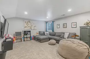 5558 S 400 W, Washington Terrace, UT 84405 - Photo 21