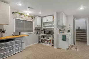 5558 S 400 W, Washington Terrace, UT 84405 - Photo 23