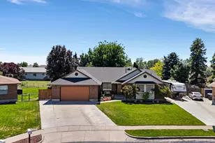 5558 S 400 W, Washington Terrace, UT 84405 - Photo 1