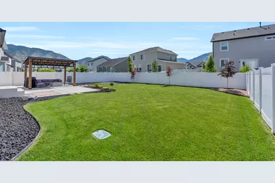 252 N Sunrise Dr, Mapleton, UT 84664 - Photo 9