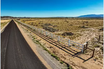 7700 W 2400 S, Cedar City, UT 84720 - Photo 17