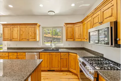 1079 Stone Fly Dr, Bluffdale, UT 84065 - Photo 17