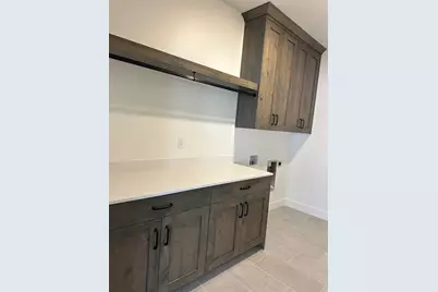23 N 1275 W #102, Layton, UT 84041 - Photo 5