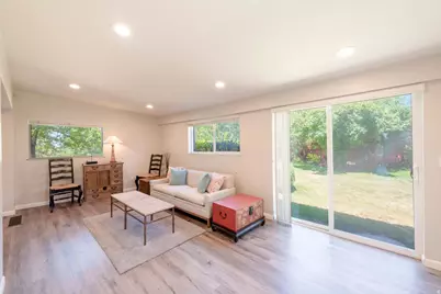 2387 E Beacon Dr, Salt Lake City, UT 84108 - Photo 19