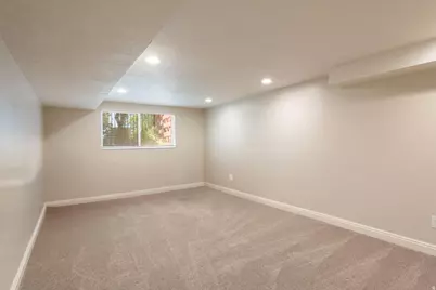 2387 E Beacon Dr, Salt Lake City, UT 84108 - Photo 35