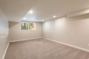 2387 E Beacon Dr, Salt Lake City, UT 84108 - Photo 35