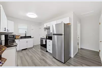 804 W 4050 S, Bountiful, UT 84010 - Photo 5