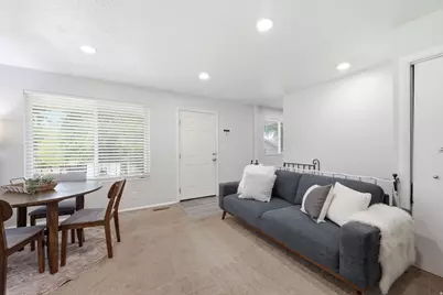804 W 4050 S, Bountiful, UT 84010 - Photo 3
