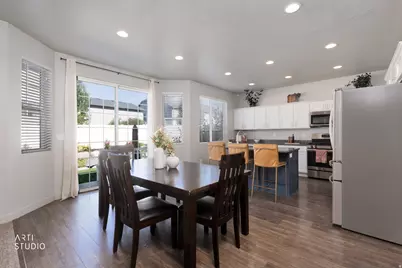 8026 S Barton Rdg, West Jordan, UT 84081 - Photo 11