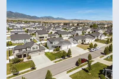 8026 S Barton Rdg, West Jordan, UT 84081 - Photo 39