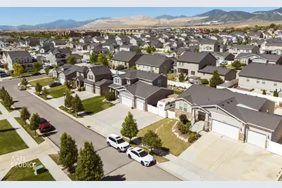 8026 S Barton Rdg, West Jordan, UT 84081 - Photo 37