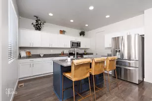 8026 S Barton Ridge, West Jordan, UT 84081 - Photo 9