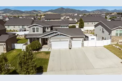 8026 S Barton Rdg, West Jordan, UT 84081 - Photo 37