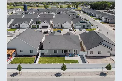 1274 W Hendrix St, Riverton, UT 84065 - Photo 33