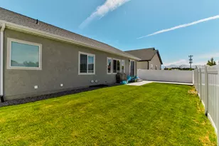 1274 W Hendrix St, Riverton, UT 84065 - Photo 5