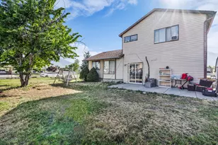 867 N 2600 W, Provo, UT 84601 - Photo 9