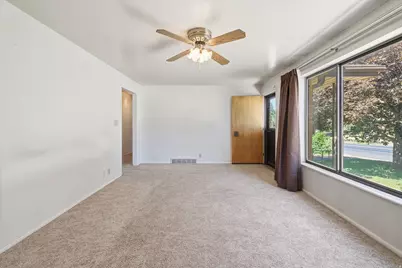 555 W 300 N, Clearfield, UT 84015 - Photo 3