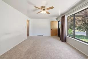 555 W 300 N, Clearfield, UT 84015 - Photo 3