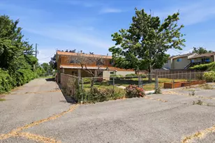 555 W 300 N, Clearfield, UT 84015 - Photo 27