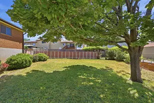 555 W 300 N, Clearfield, UT 84015 - Photo 25
