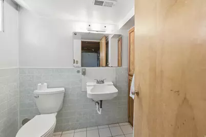 555 W 300 N, Clearfield, UT 84015 - Photo 19