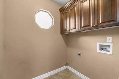 610 E 2300 N, North Ogden, UT 84414 - Photo 19