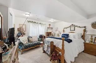 5467 W Mayflower St, West Jordan, UT 84081 - Photo 25