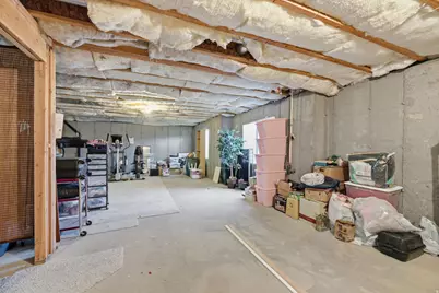 5467 W Mayflower St, West Jordan, UT 84081 - Photo 25